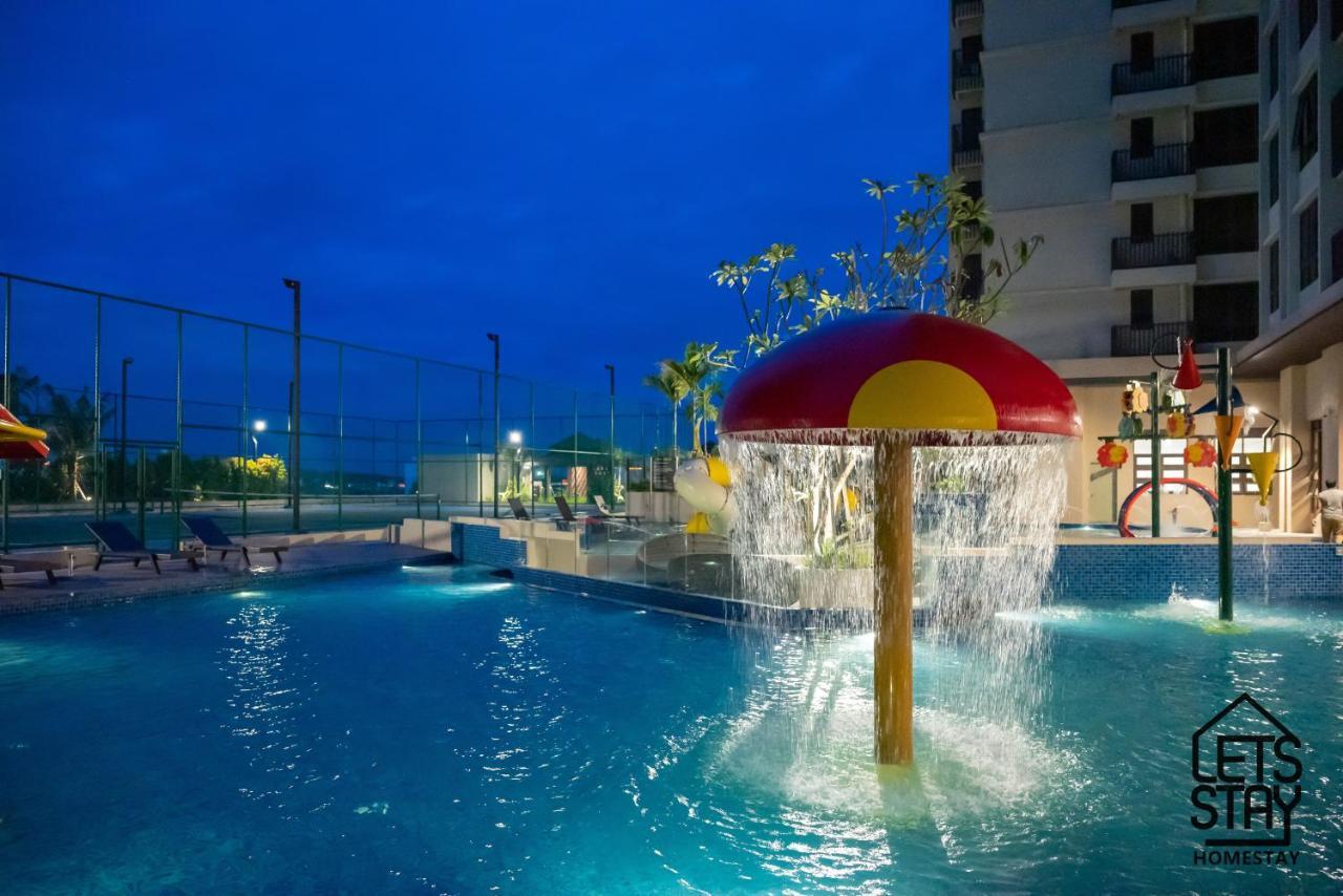 Luxury Couple Suites L Free Netflix L Massage Chair L Bathtub L Wifi 200Mbps L Town Area Bali Residence Malacca Exterior foto