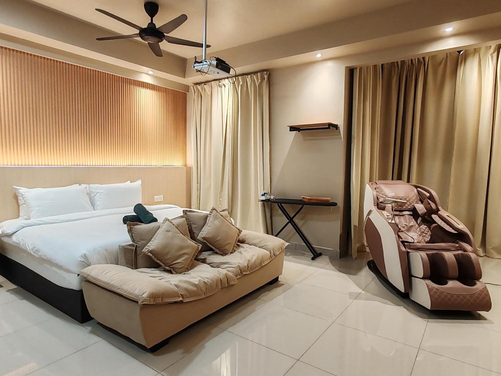 Luxury Couple Suites L Free Netflix L Massage Chair L Bathtub L Wifi 200Mbps L Town Area Bali Residence Malacca Exterior foto