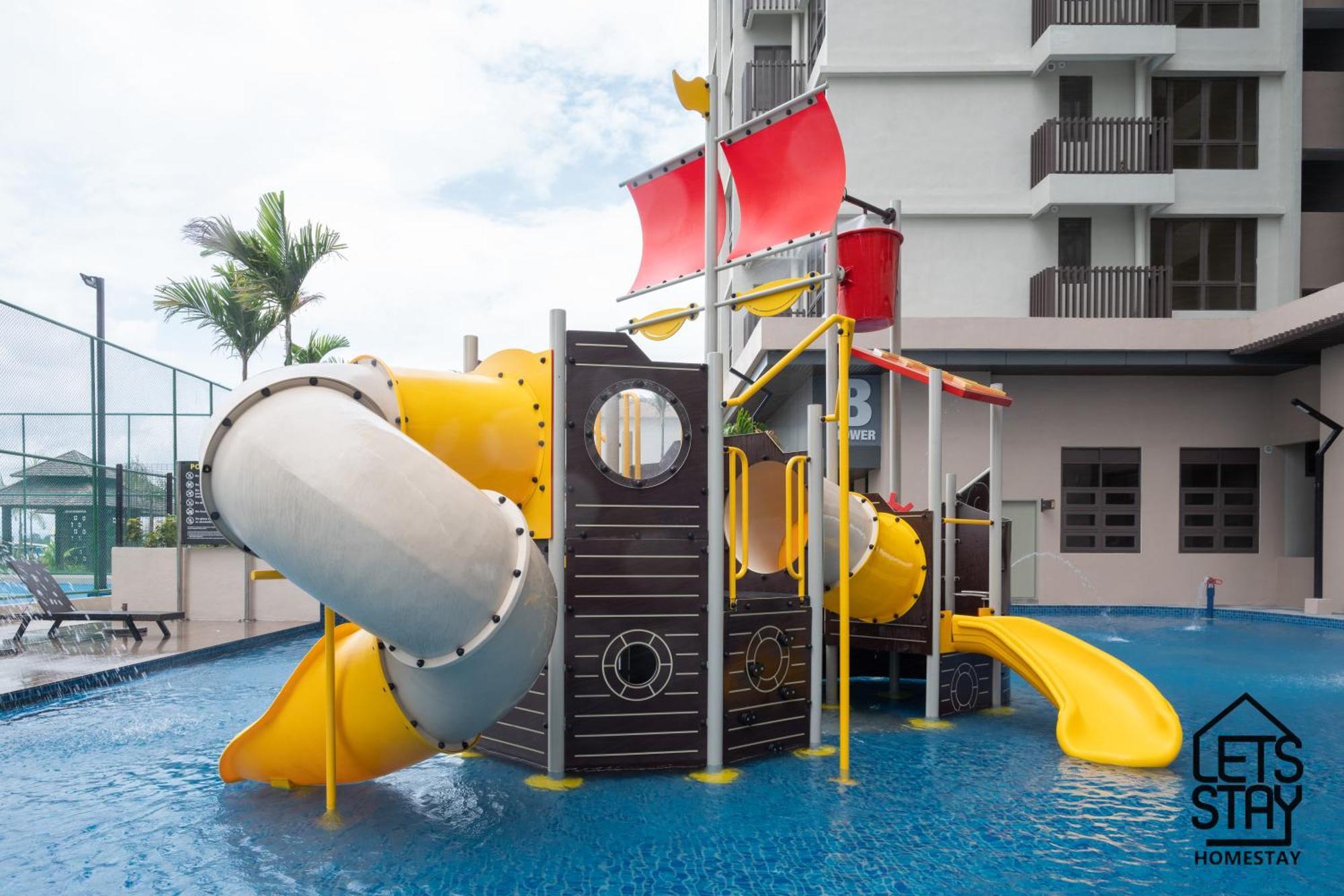 Luxury Couple Suites L Free Netflix L Massage Chair L Bathtub L Wifi 200Mbps L Town Area Bali Residence Malacca Exterior foto